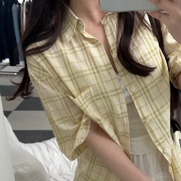 버버리 기마로고 체크 포켓 반팔 셔츠 