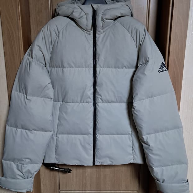 아디다스 푸퍼패딩 M