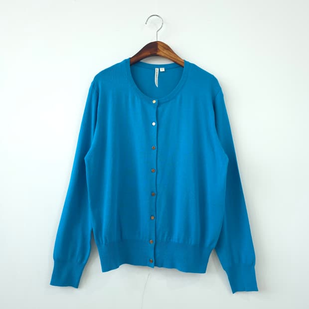 HK WORKS LONDON 블루 니트 가디건