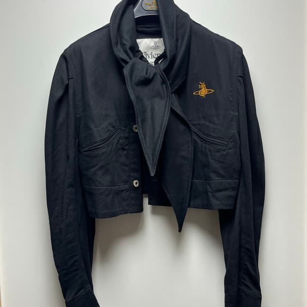 비비안 웨스트우드 크롭 머플러 자켓