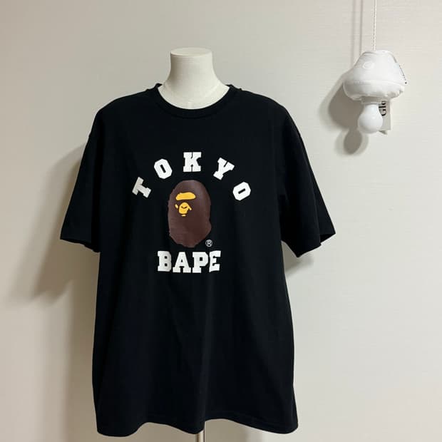 베이프 도쿄 빅로고 반팔티 (블랙 / XL)