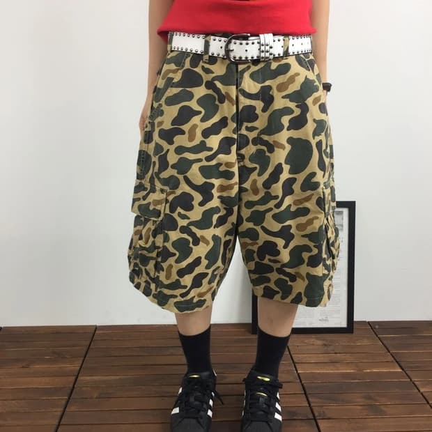 00s Duck Camo Cargo Shorts