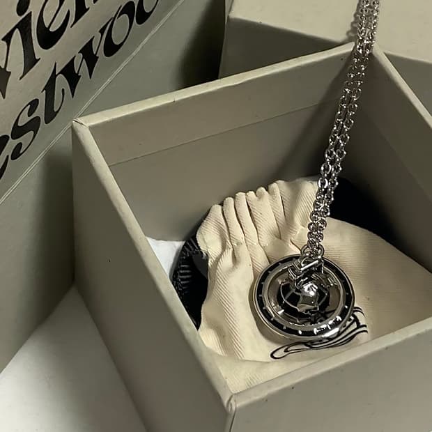 풀박스) 비비안웨스트우드 갈릴레오 블랙 지구 펜던트 목걸이