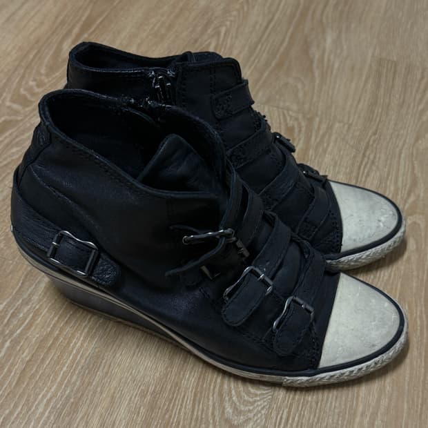 ash 아쉬 블랙 가죽 웨지힐 스니커즈 37