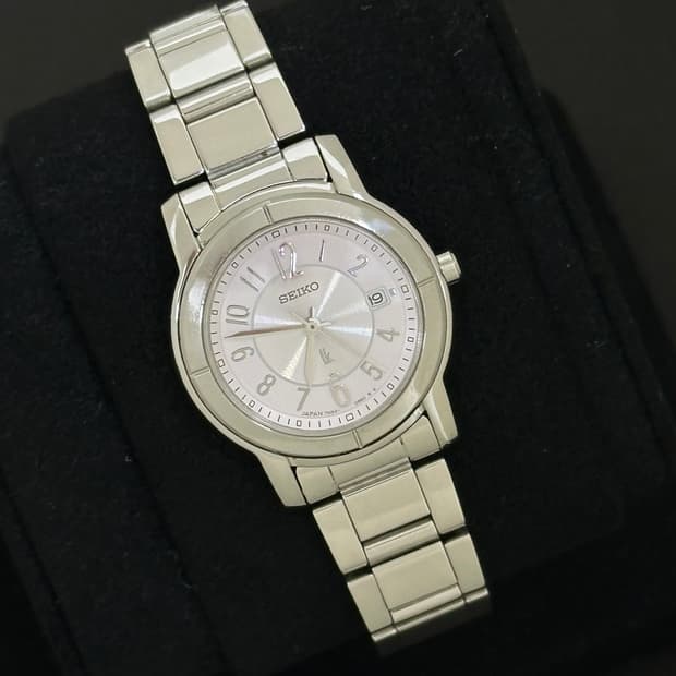 세이코 루키아 썬버스트 다이얼 시계