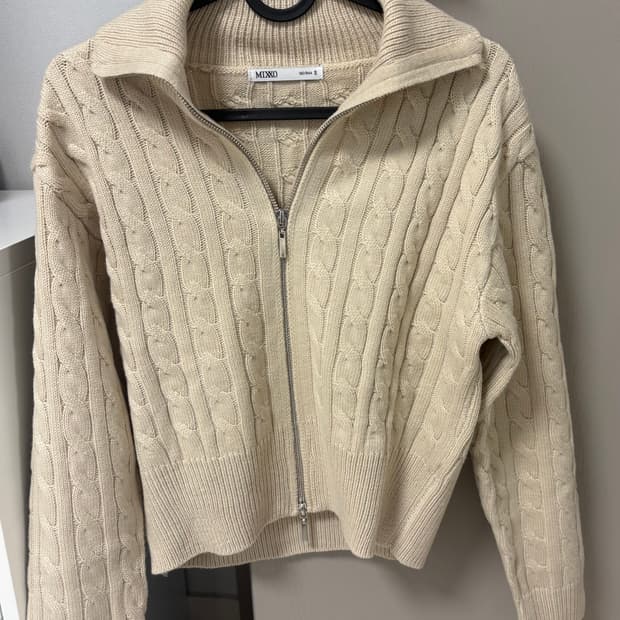 미쏘 꽈배기 니트 집업 가디건