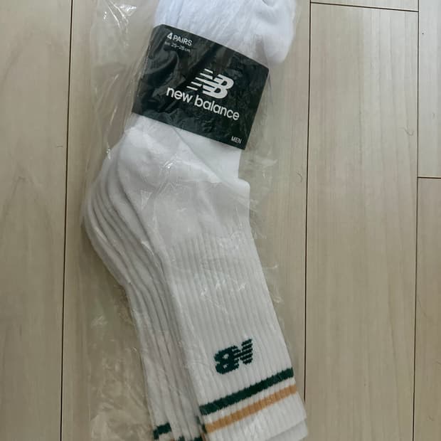 미개봉 새상품 NB 뉴발란스 양말 4켤레 팝니다!