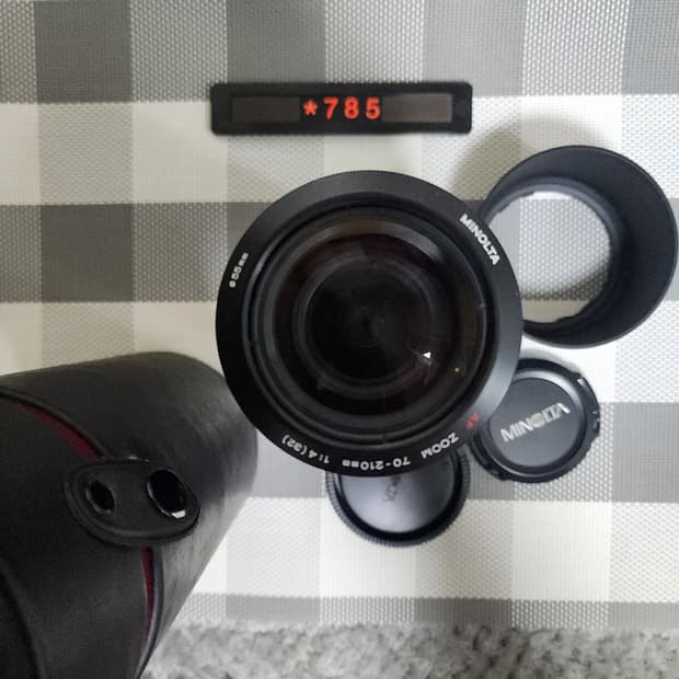 미놀타 AF 마운트 70-210mm 줌렌즈 케이스포함