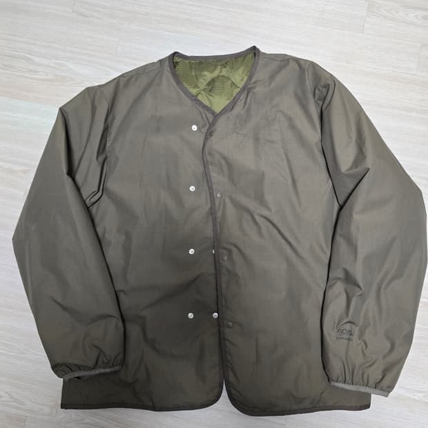 나나미카 리버시블 다운 카키베이지
- xl 사이즈