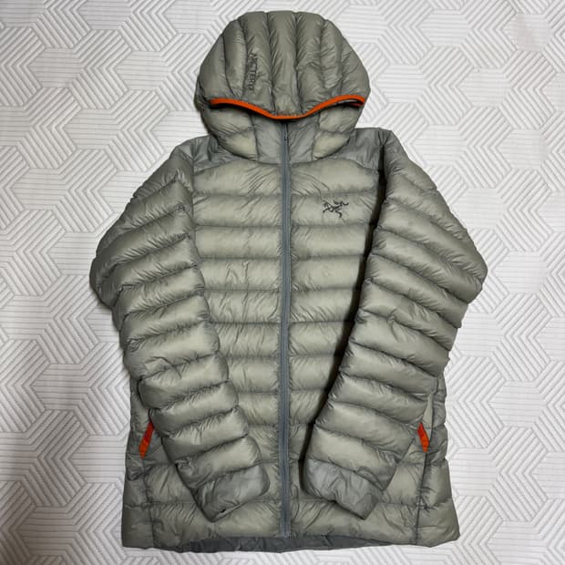 아크테릭스 패딩 세륨 m