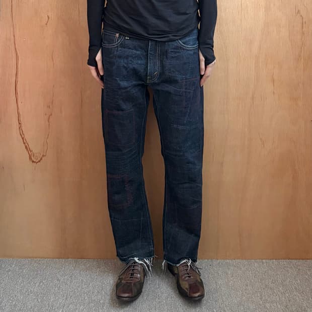 준야와타나베 리바이스 자수 패치 데님 팬츠