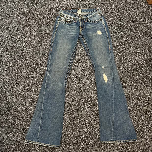 트루릴리젼 부츠컷