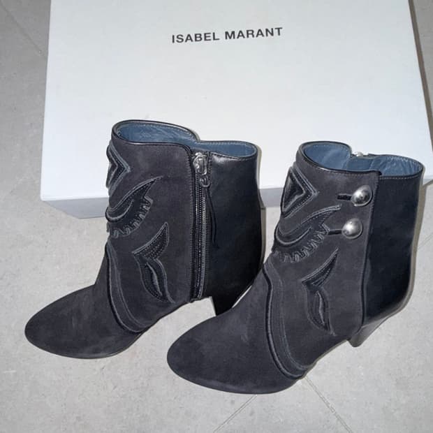 새제품! 이자벨마랑 블랙 스웨이드 앵클 부츠 36