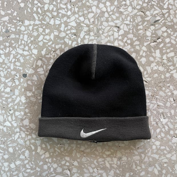 NIKE reversible beanie