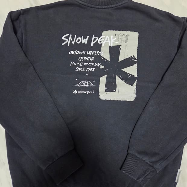 스노우피크 아스타리스크 공용 맨투맨