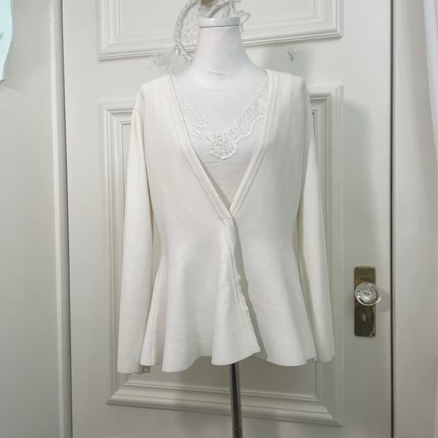 ivory v-neck flare cardigan&lace cotton 