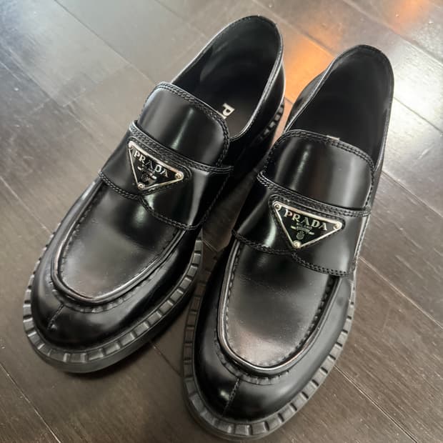 프라다 초콜릿 로퍼 35.5