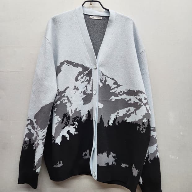 자라 ZARA 마운틴 무늬 니트 가디건 XL(2XL)