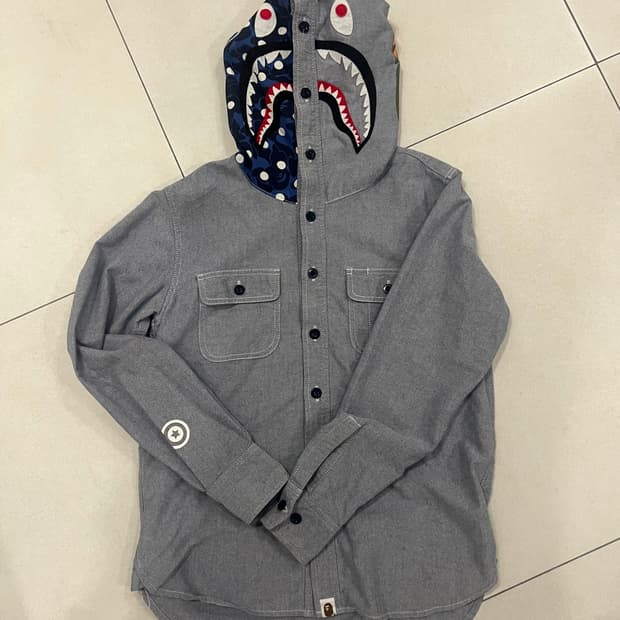 베이프 샤크 셔츠 판매해요!