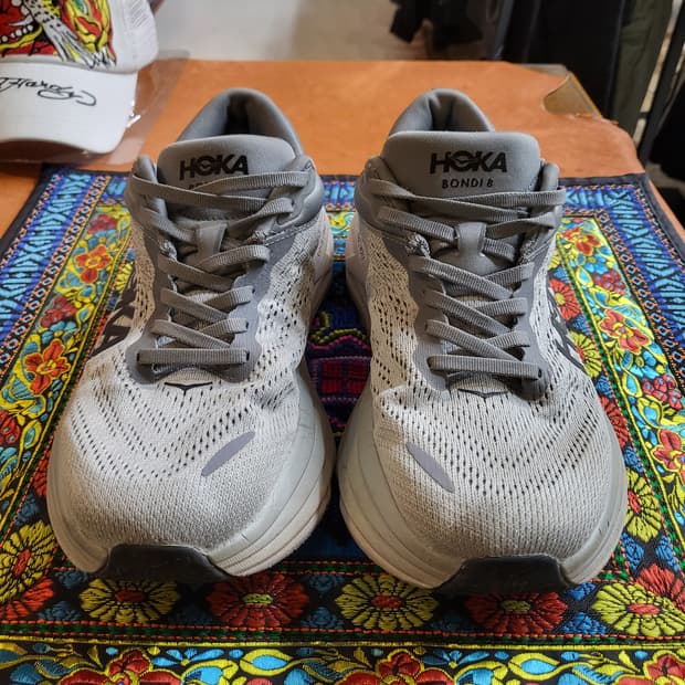 호카 본디8