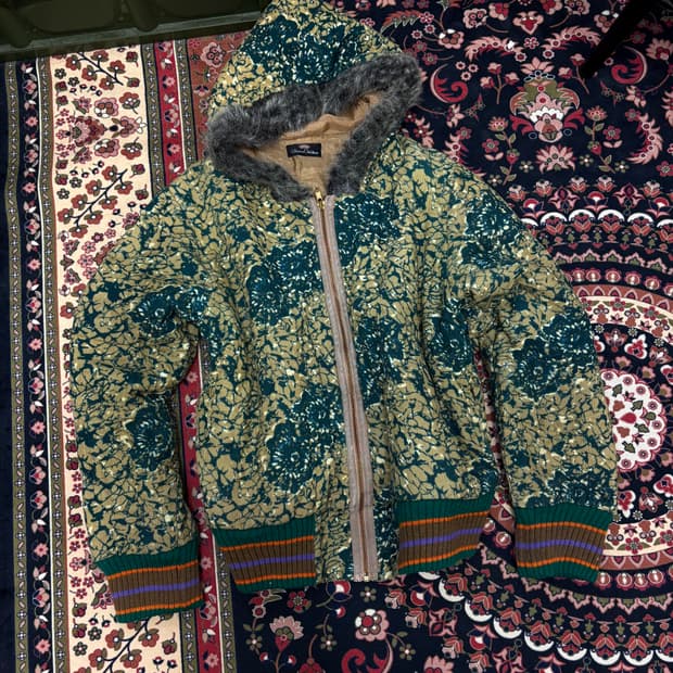 green flower hood zipup