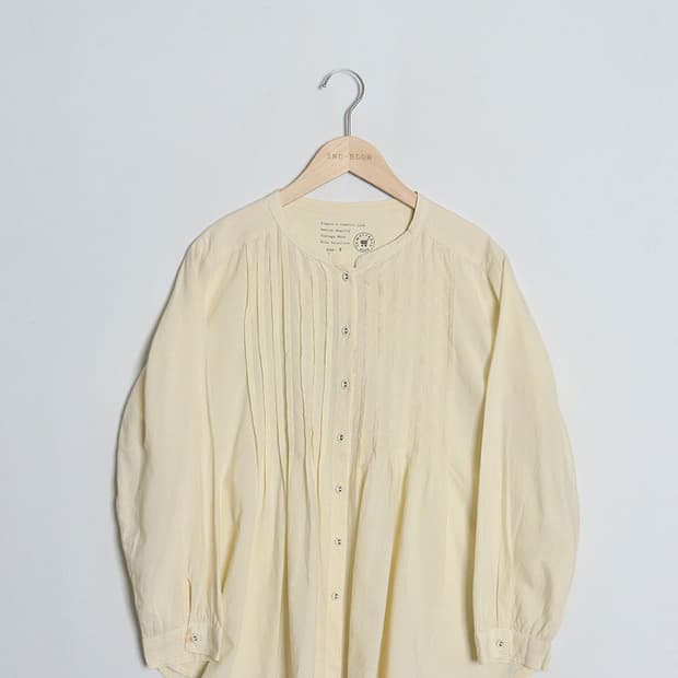 inmercanto Pintuck Blouse