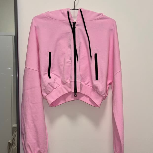 LEEY 크롭 후드티