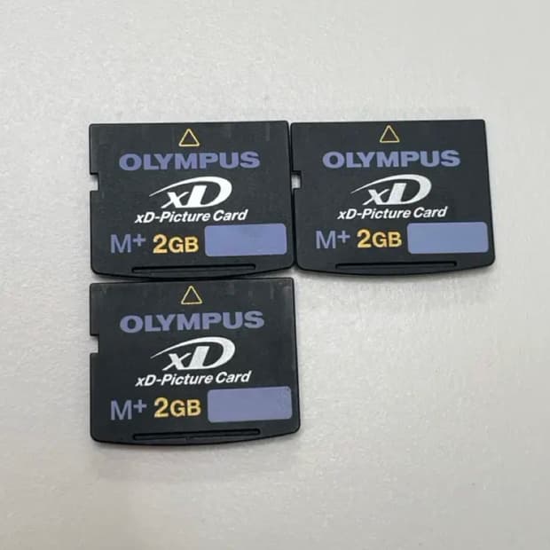 올림푸스 XD M+ 2GB 메모리 카드