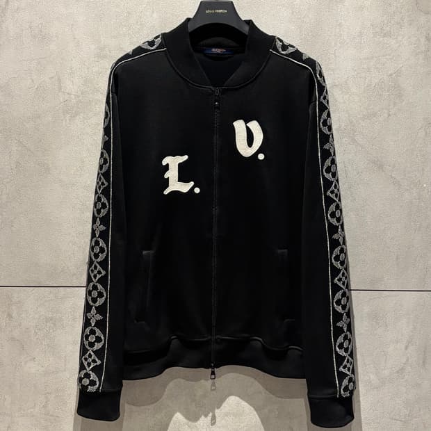 루이비통 LV 플라워 모노그램 트랙 자켓 5L