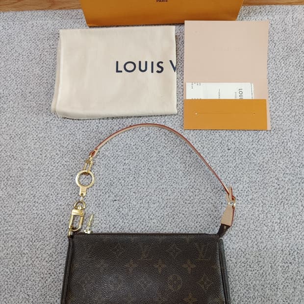 정품 루이비통 포쉐트 악세수아 포치 파우치백 숄더백 & 키링