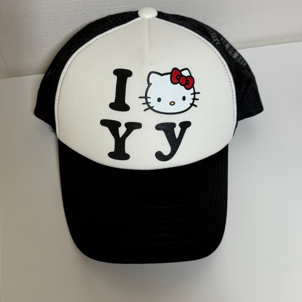 오픈와이와이 헬로키티 모자