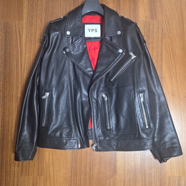 Young Poets 카우하이드 라이더 자켓