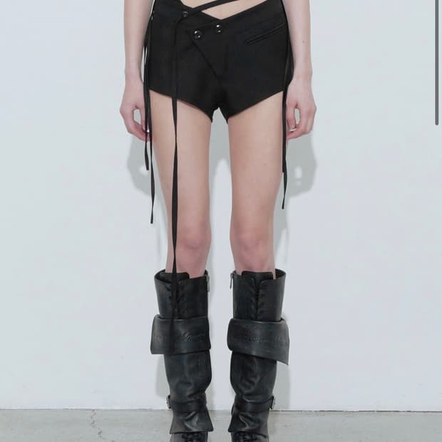 보헤미안서울 벨티드 쇼츠 블랙