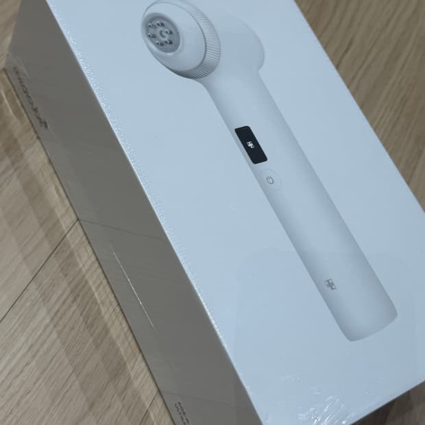 메디큐브 에이지알 울트라튠 고주파 마사지기