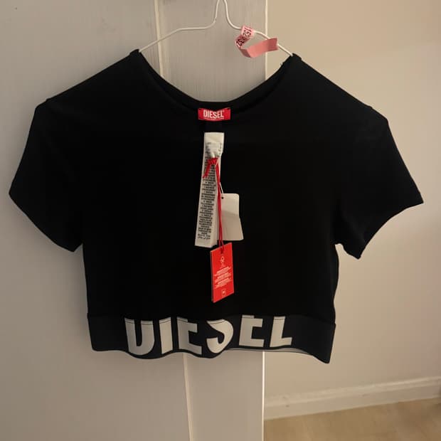 디젤 크롭 반팔 새상품