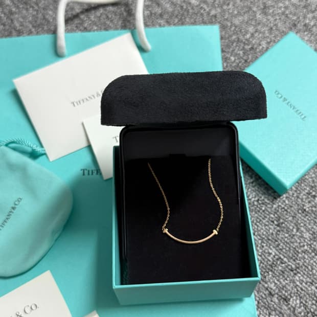 (급처) 티파니앤코 스마일 펜던트 목걸이 로즈골드 18k 정품