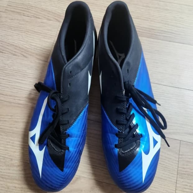 미즈노 축구화 
