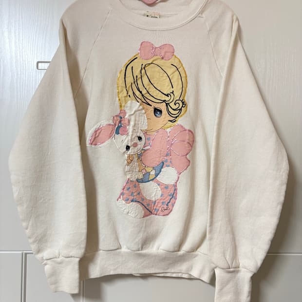 Precious Moments 패치워크 스웨트셔츠