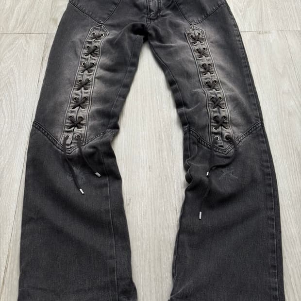 BERNING SHO 레이스업 플레어진