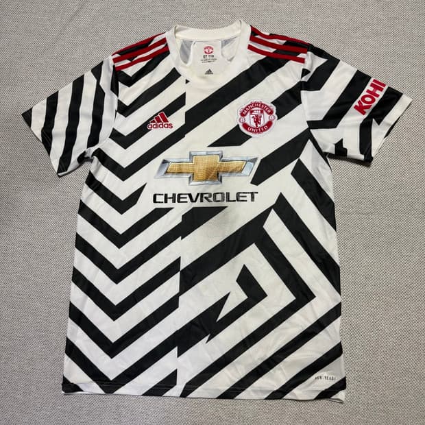 아디다스 맨체스터 유나이티드 노마킹 유니폼