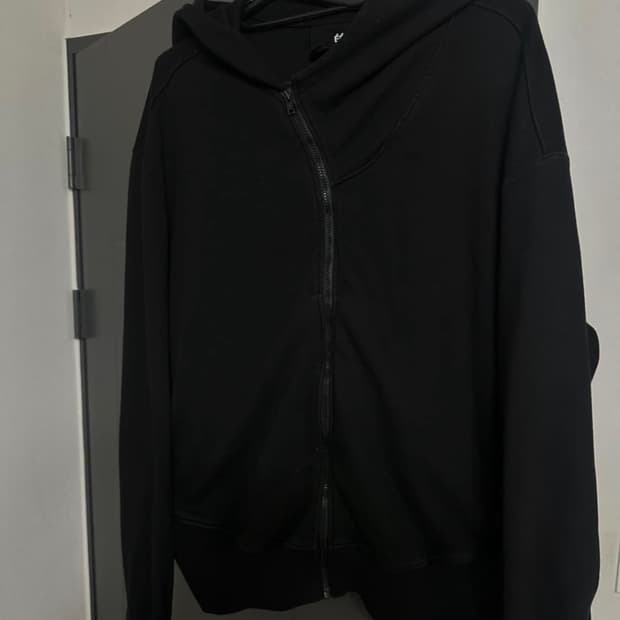 S 누마레 ee 커브드 후드집업