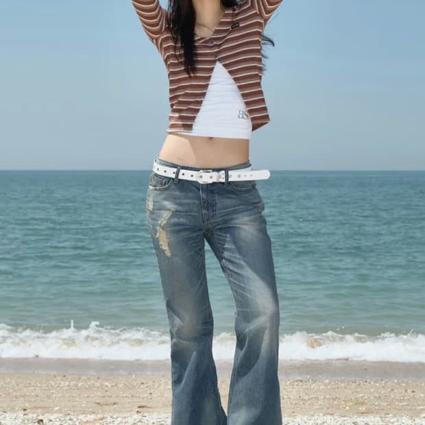 애즈온 로우라이즈 데미지 부츠컷 데님 s
