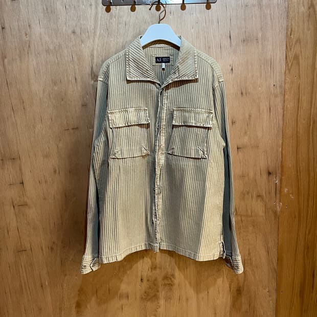 Armani jeans 베이지 플리츠 자켓