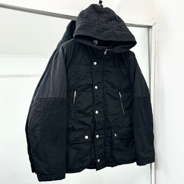 CP 컴퍼니 왁스드 나일론 후드 점퍼