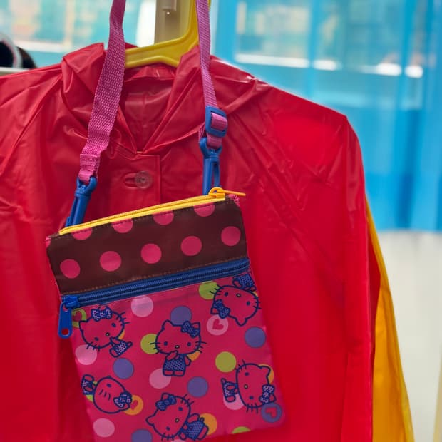 Dead Stock Hello Kitty Pink Pattern Bag