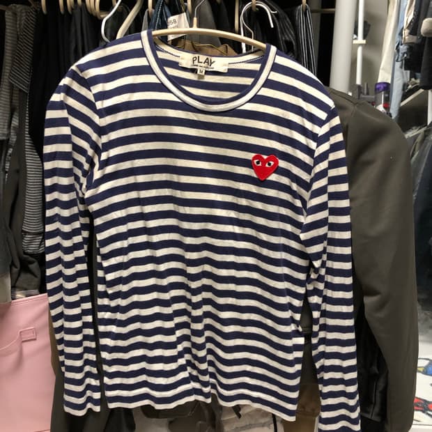 꼼데가르송 플레이 스트라이프 네이비 M