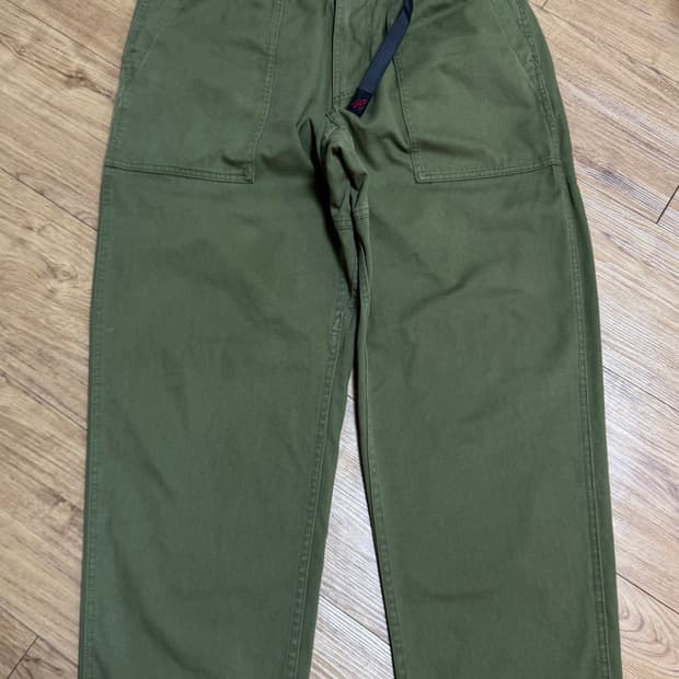 [L] 그라미치 루즈 테이퍼드 팬츠 카키