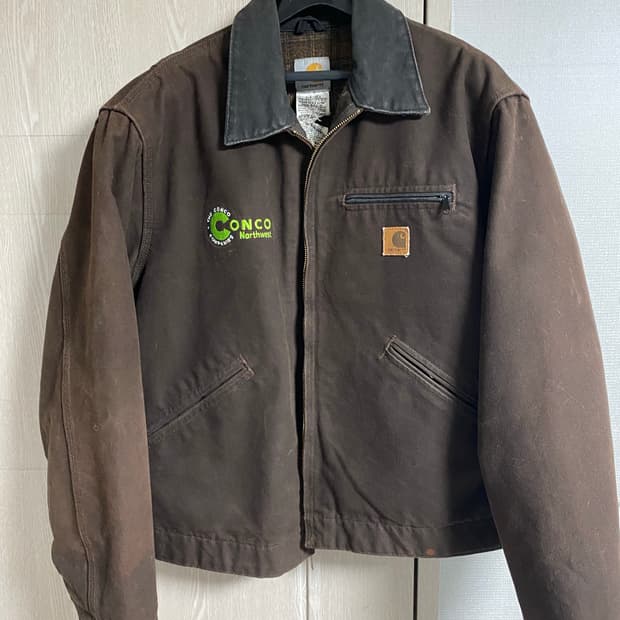 칼하트 j97 다크브라운 L 팝니다