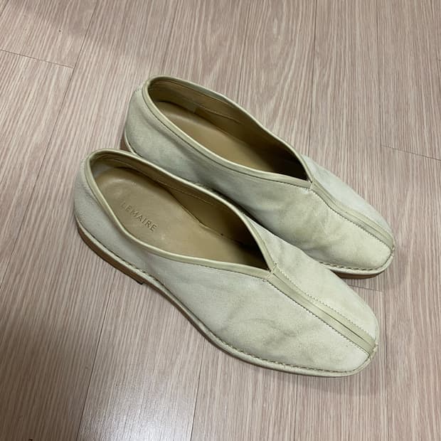 르메르 차이니즈 로퍼 스웨이드 39사이즈