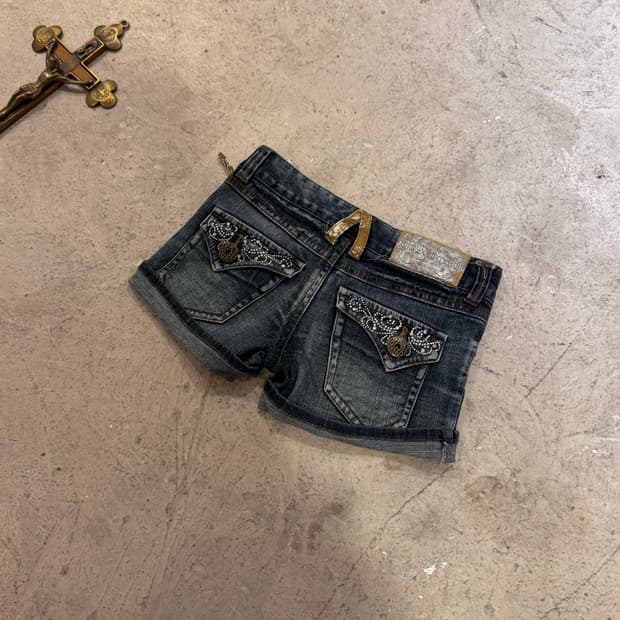 SKY BOMBER 큐빅 데님 숏츠